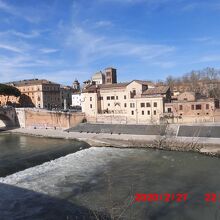 テベレ川とティベリーナ島