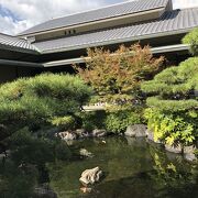 谷崎ゆかりの品々と日本庭園のある施設