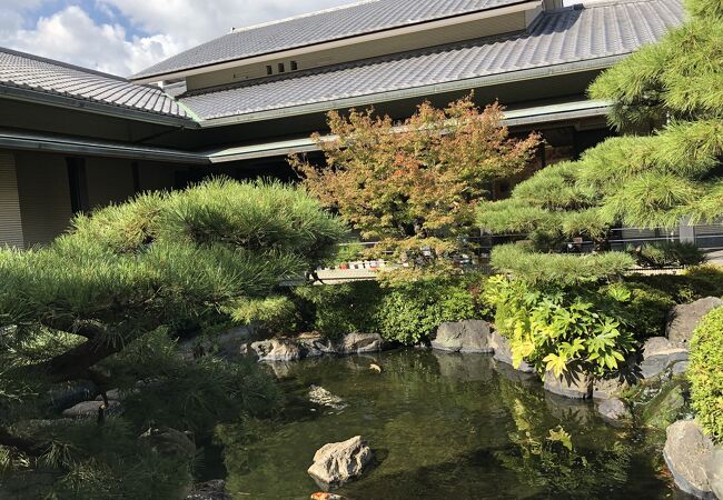 谷崎ゆかりの品々と日本庭園のある施設