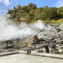 手前にある屋外露天風呂