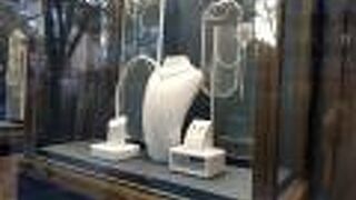 ハリーウィンストン (表参道店)