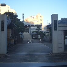 世尊寺（山門）