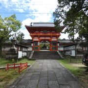 東山豊国廟参道沿いに鎮座する神社