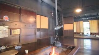 「馬籠峠」から「妻籠宿」に行く途中で、ひょっこり現れた無料休憩所でした