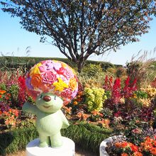 花も綺麗だけど花を見るなら隣のイギリス館まで行こう