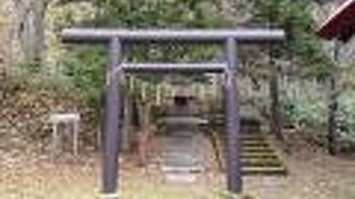 定山渓の観光案内所の近くにあります。