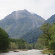 上高地から眺められる活火山