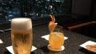 落ち着いた雰囲気のバー