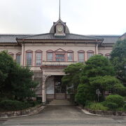 津山高等学校旧本館、イタリアルネサンス様式のモダンな校舎 ♪