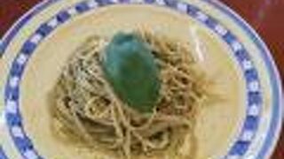 駅前を眺めることができます