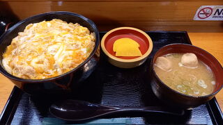 玉子丼は味が単調なので飽きてしまいました