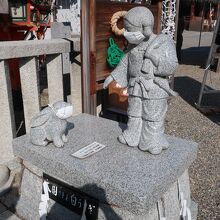 大国さまと白うさぎの石像　マスクしていましたよー