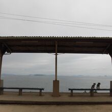 人物を入れずに撮るのは難しい