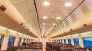 座席シートの座り心地もまあまあでのんびり列車の旅を楽しめたと思います。