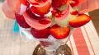 有名パティシエのおいしくてお手軽価格のスイーツ店♪