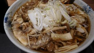 ボリューム満点のそば