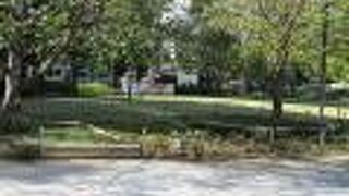 ワテラスのそばの公園