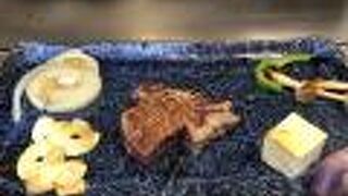 国際通りで鉄板焼き