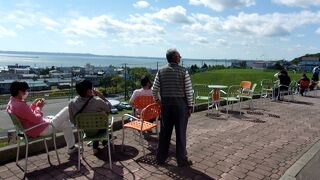 厚岸の市街地や港に面しており、開発の痕跡が大きい