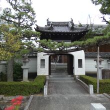 法住寺山門（竜宮門）