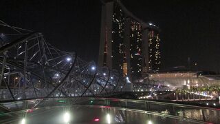 ダブル へリックス ブリッジ ヘリックス ブリッジ クチコミ アクセス 営業時間 シンガポール フォートラベル