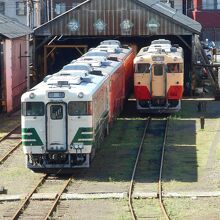 JRから購入した新型w キハ40。小湊で初のクロスシート車