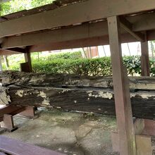 木製の水道管。