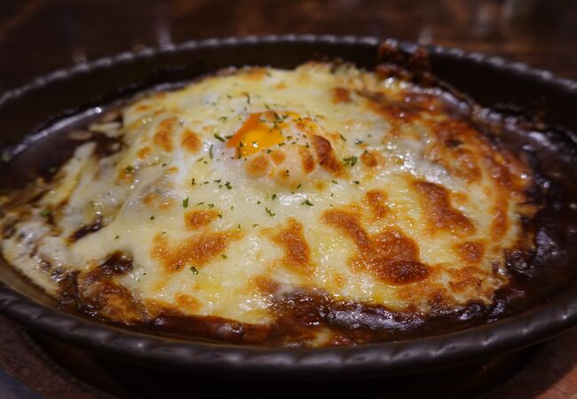 焼きチーズカレーが人気のお店です