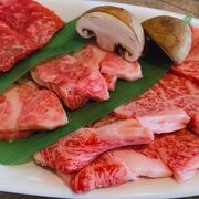 美味しい鳳来牛の焼肉が食べられます。