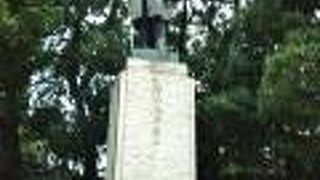 朝倉文夫による