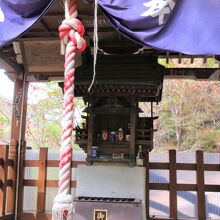 「五龍王神社」は小さな祠です。