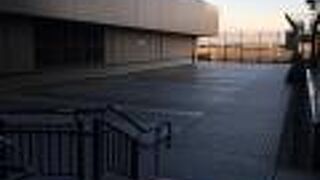 風が冷たかったです