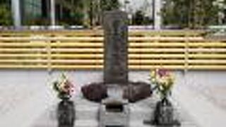 違和感の有る厳かさ