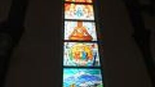 岩木山のステンドグラスが素敵