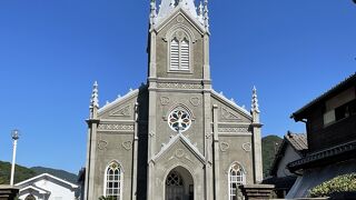 「海の天主堂」とも呼ばれるゴシック様式の教会