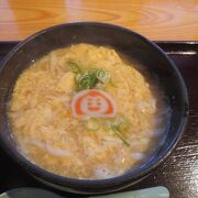 地元小松産のうどん使用