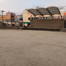 ステージがある公園