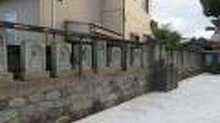 石仏様が並んでいます