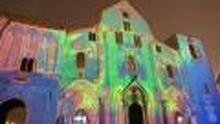 サン ニコラ 広場