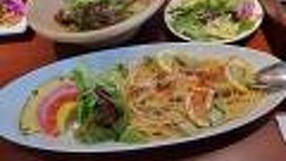 ハワイアンダイニング