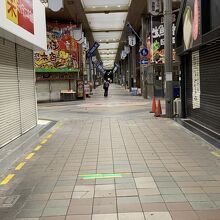 もう少し遅くまでお店が開いていたらいいのになぁ〜