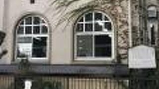 「京都市立銅駝美術工芸高等学校」の前