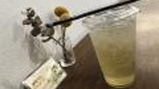 沖縄らしいカフェ