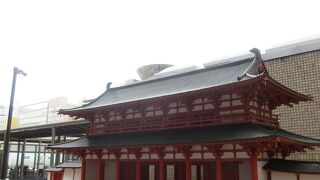 羅城門を再建しようとする動きもあるようです