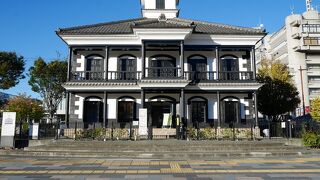 甲府の博物館あちこちに展示されていた県営勧業製糸場の錦絵の詳細を知る