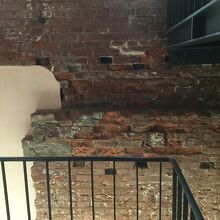 階段から赤煉瓦