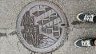 メインの駐車場があります