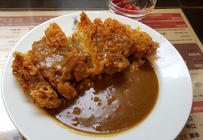 分厚いポークカツカレー