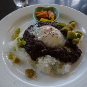 カレーとアップルパイを食べた