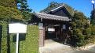 豊田佐吉の生家や織機が展示されています。